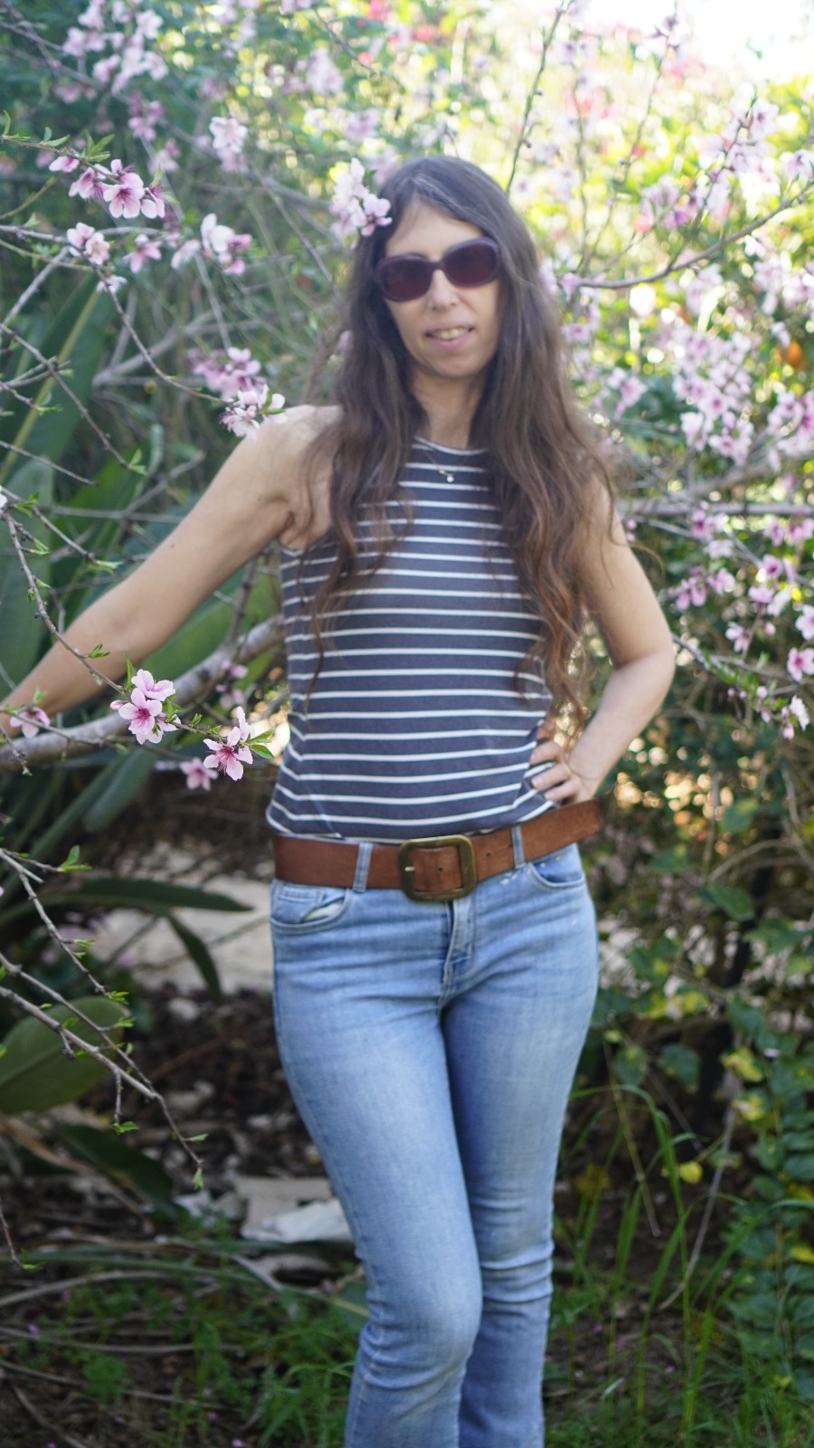 שדות התכלת 11